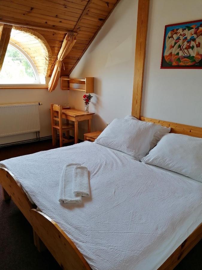 Otevřená Náruč Pension Letovice Esterno foto