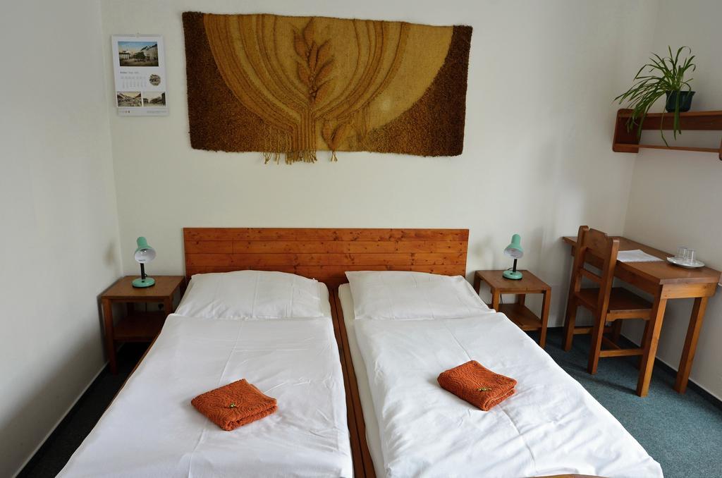 Otevřená Náruč Pension Letovice Esterno foto